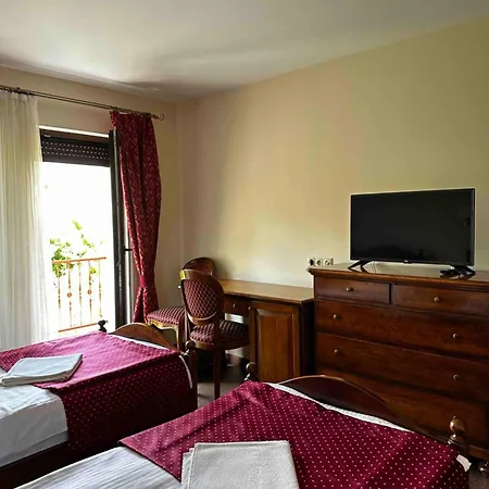 아파트 Szent Gyoergy Apartmanhaz *