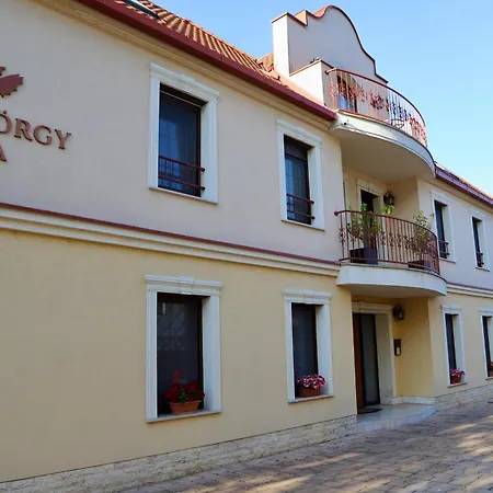 Szent Gyoergy Apartmanhaz 아파트 *