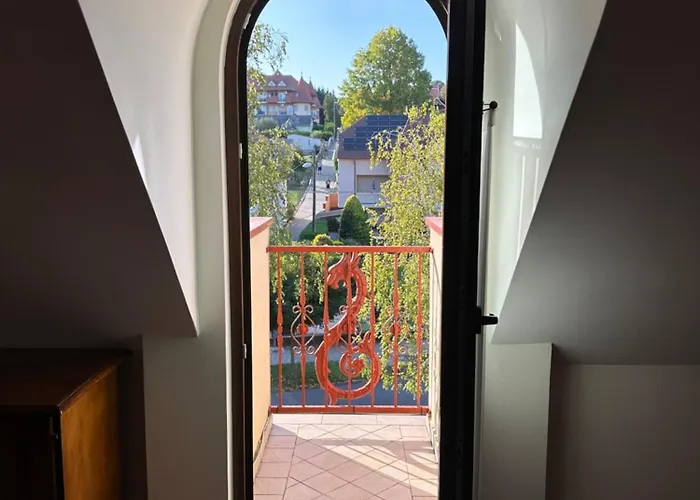 アパート Szent Gyoergy Apartmanhaz ヘーヴィーズ