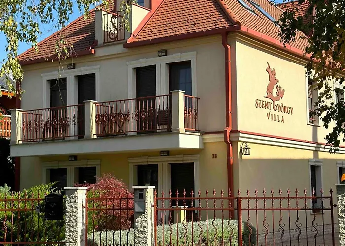 アパート Szent Gyoergy Apartmanhaz