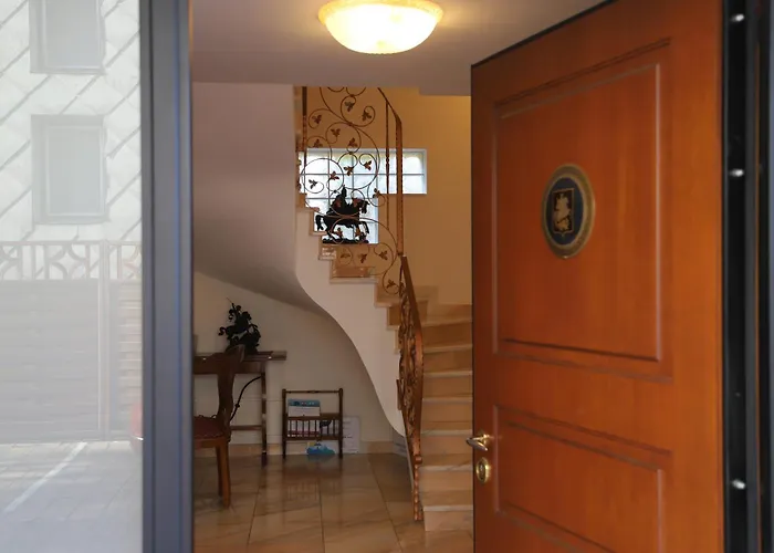 Szent Gyoergy Apartmanhaz Апартаменты *